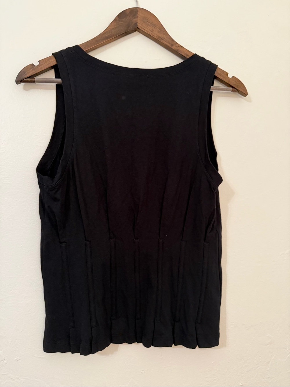 Express Tank Top - Picture 2 of 3